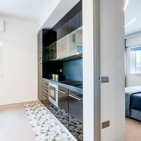 Rimini Marina Centro Station Apartment Ngoại thất bức ảnh